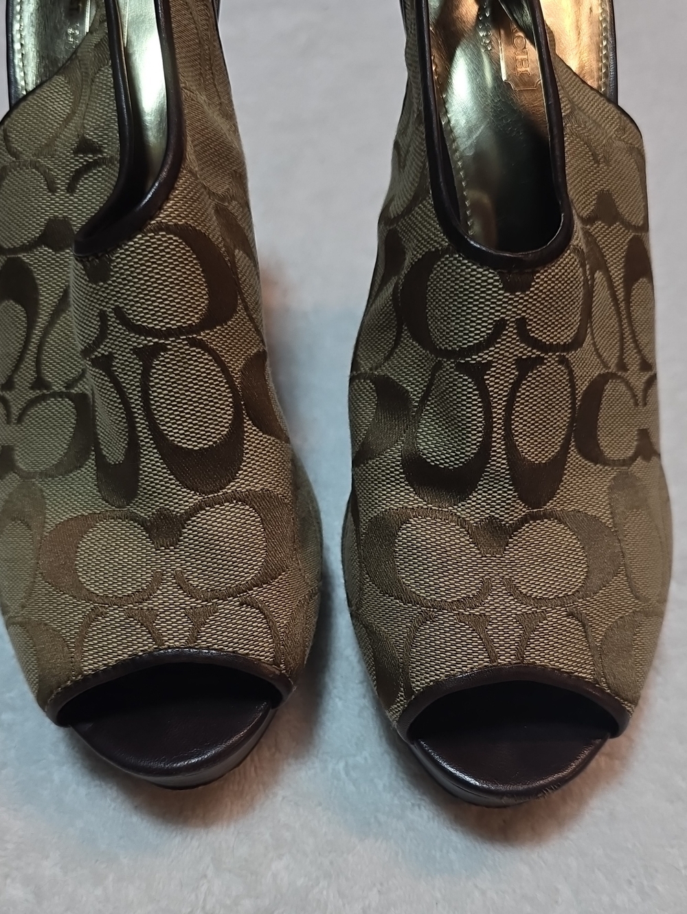 **REHAB LOT** COACH Bag And Shoes - Picture 10 of 13